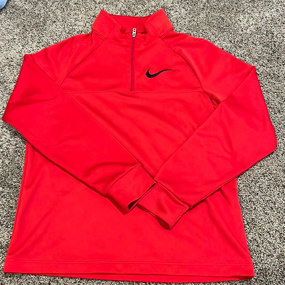 Nike boys red Pullover size small